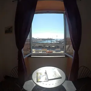Al Fronte Del Porto , Génova Itália